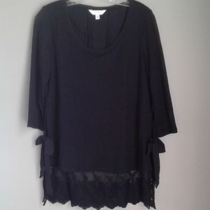 Nwot lauren conrad black lace bottom top size M